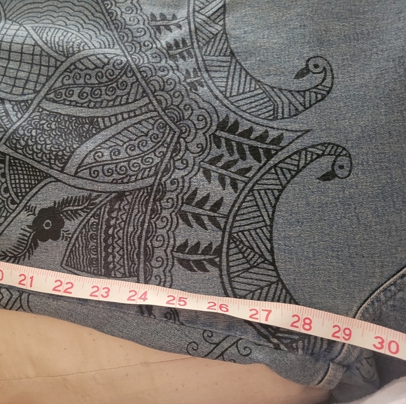 One of a kind vintage jeans - Picture 3 of 7